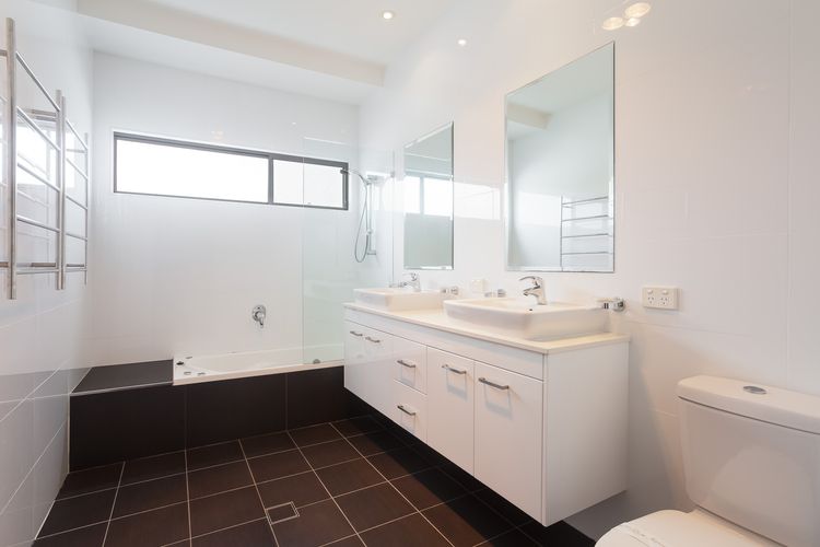Ensuite