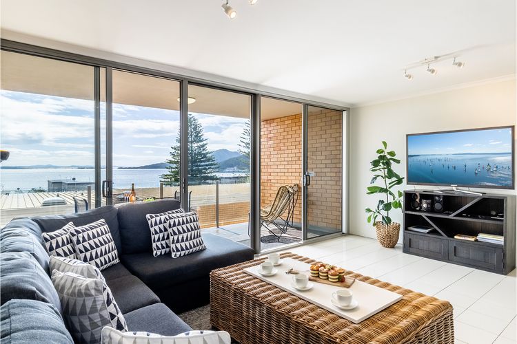 The Crest, 7/6-8 Tomaree RD – Stunning unit with Spectacular Water Views