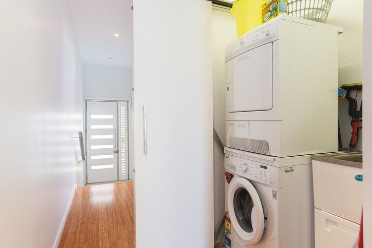 7a Judith Street – stunning duplex with ducted air conditioning