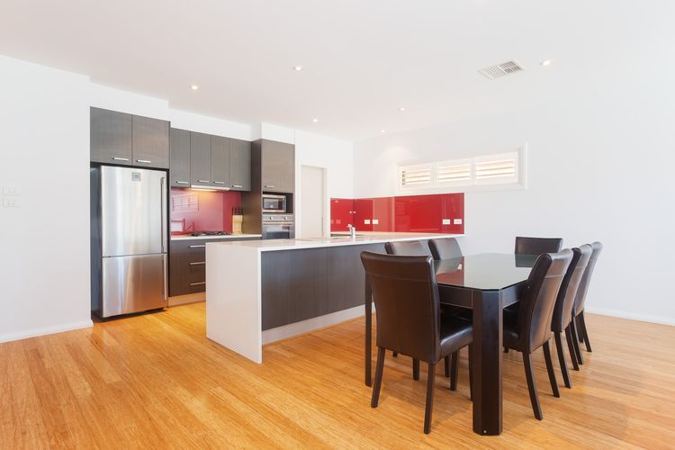 7a Judith Street – stunning duplex with ducted air conditioning