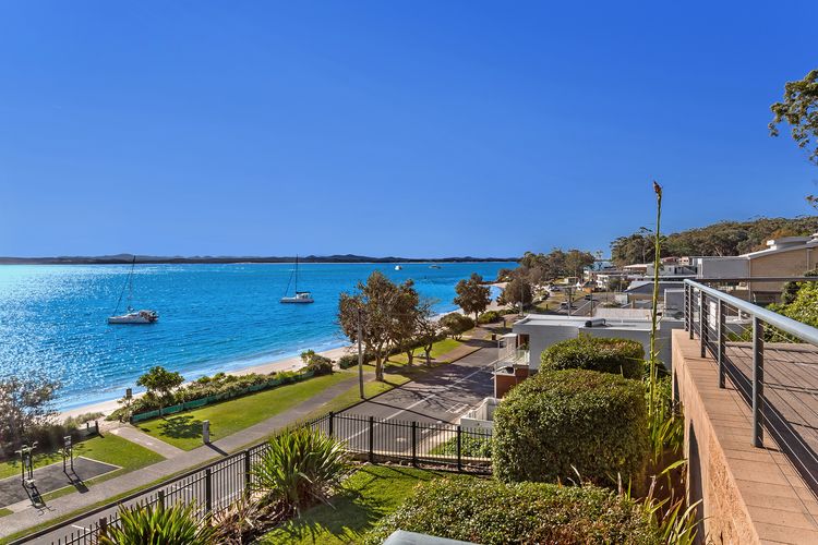Kiah, 8/53 Victoria Parade – Stunning water views, WIFI & Air Con