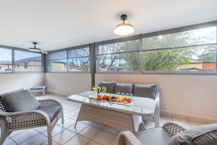 Shoal Bay Beach Apartments, 9/2 Shoal Bay Road, air conditioning, complex swimming pool and lift
