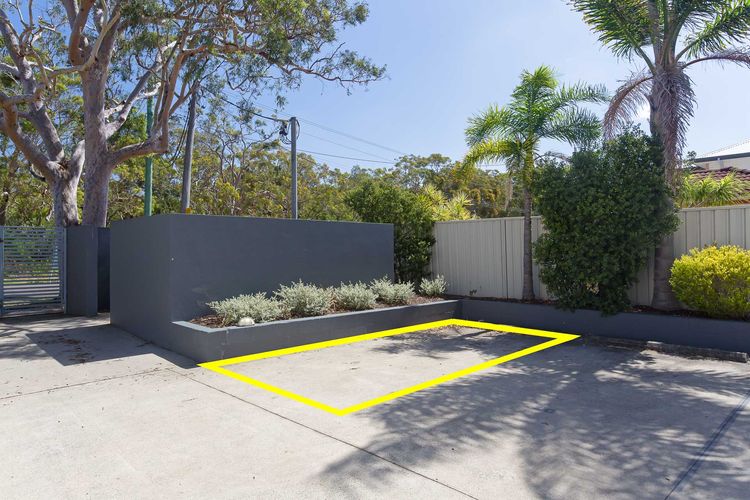 Shoal Bay Beach Apartments, 9/2 Shoal Bay Road, air conditioning, complex swimming pool and lift