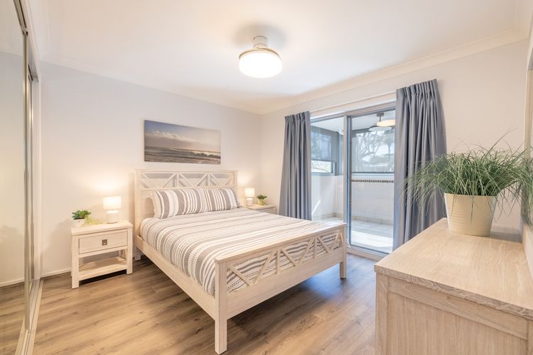 Shoal Bay Beach Apartments, 9/2 Shoal Bay Road, air conditioning, complex swimming pool and lift