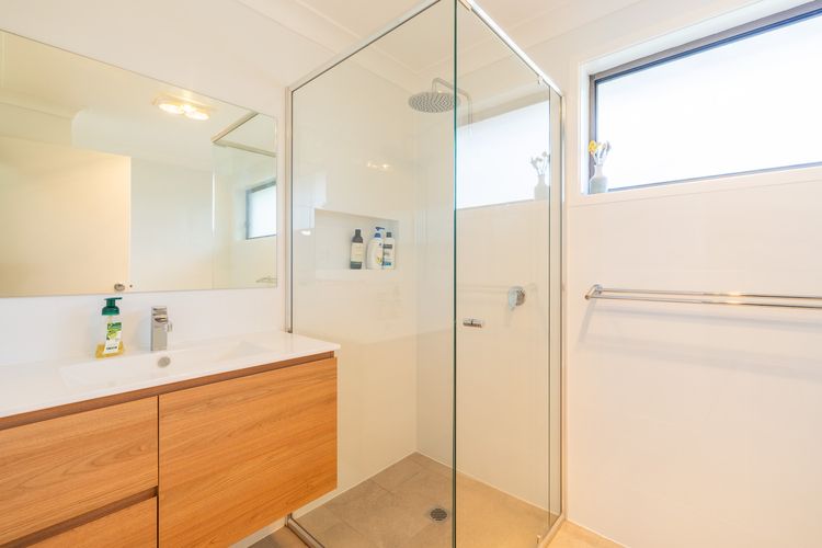 1/8 Christmas Bush Avenue – 230m to Dutchies beach