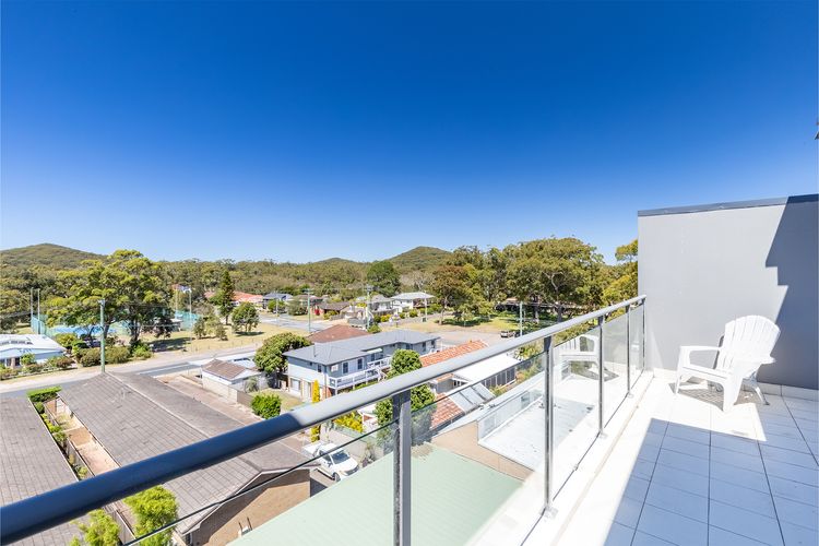 The Shoal, 503/4-8 Bullecourt Street – Avra Seabreeze – views, linen,lift and air con