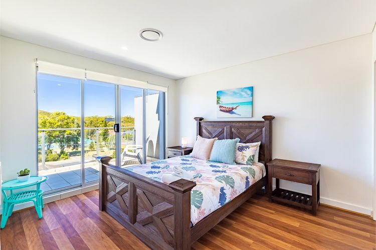 The Shoal, 503/4-8 Bullecourt Street – Avra Seabreeze – views, linen,lift and air con