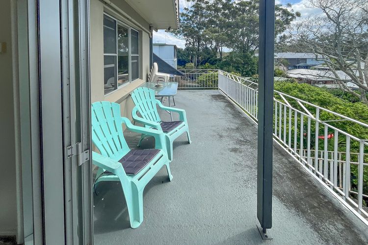 Banyan, 14 Montevideo Parade – Spacious pet friendly property with air con and WiFi