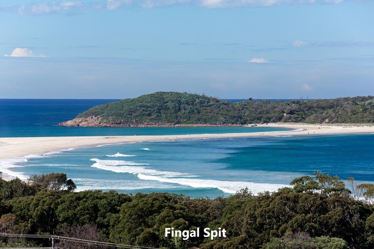 Barefoot, 7/44 Marine Drive – Fabulous Fingal Bay