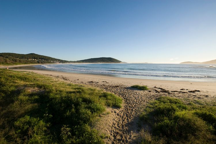Barefoot, 7/44 Marine Drive – Fabulous Fingal Bay