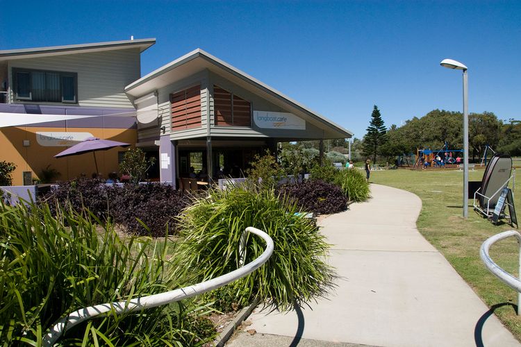 Barefoot, 7/44 Marine Drive – Fabulous Fingal Bay