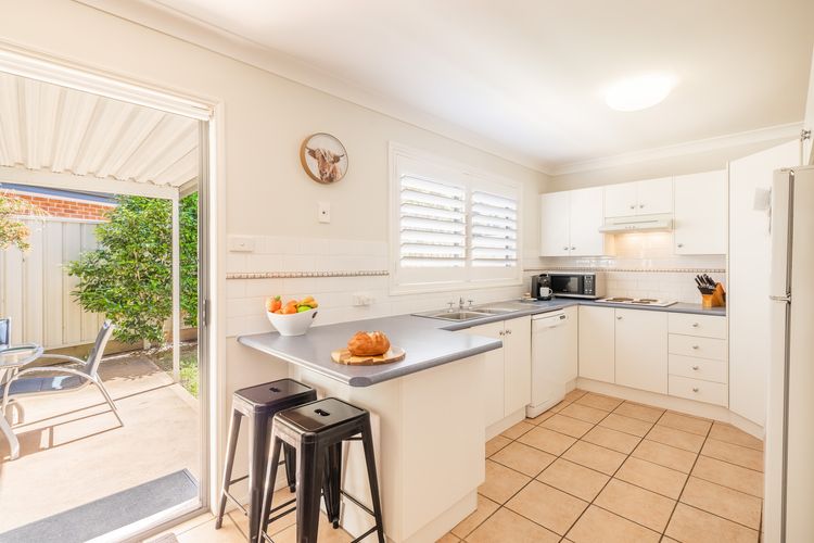 1/94 Rocky Point Rd – Duplex with Aircon, WIFI and Short Walk To The Sports Club