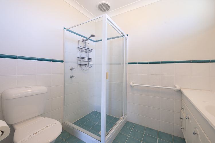 1/94 Rocky Point Rd – Duplex with Aircon, WIFI and Short Walk To The Sports Club