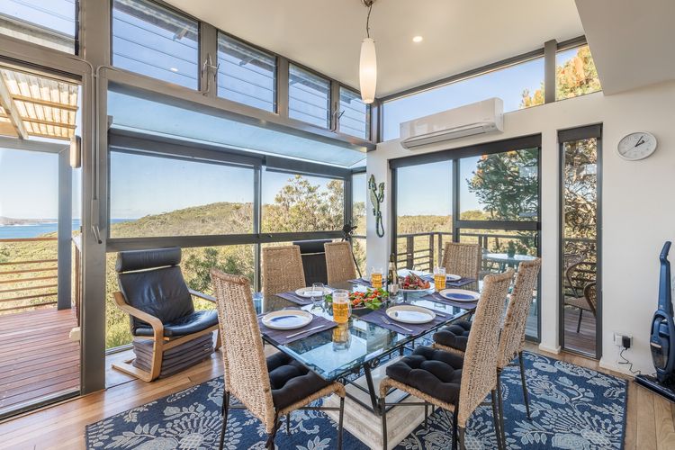 Beach House 7 – Air Conditioned, Wi-Fi, Foxtel, Linen, Communal Pool and Spa