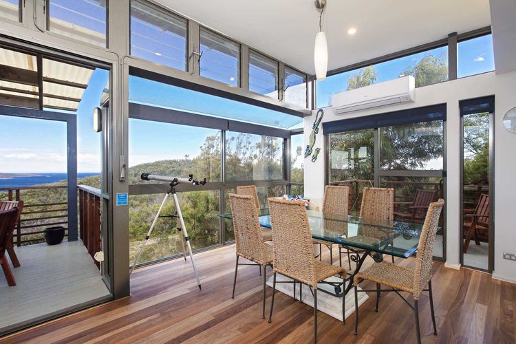 Beach House 7, 26 One Mile Close – air conditioned, wifi, foxtel, linen