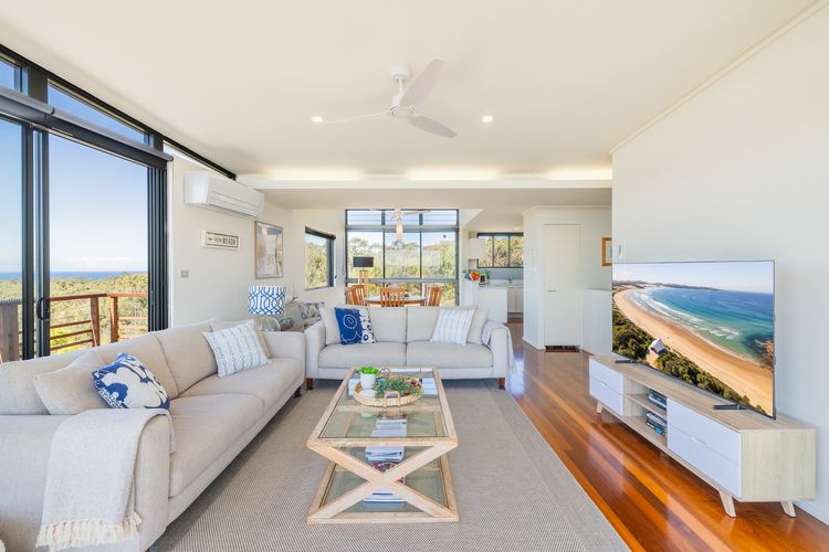 Beach View At One Mile, 8/26 One Mile Close – Views, Infinity complex pool & Wi-Fi