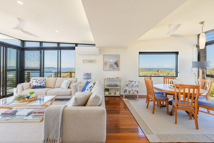 Beach View At One Mile, 8/26 One Mile Close – Views, Infinity complex pool & Wi-Fi