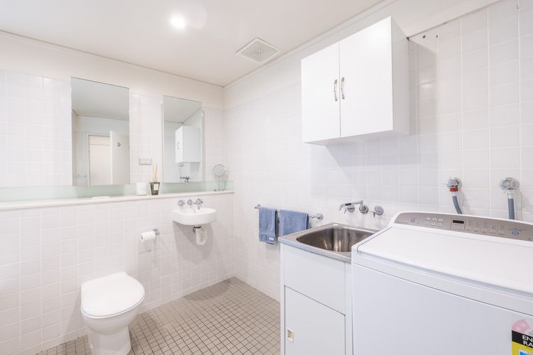 Beach View At One Mile, 8/26 One Mile Close – Views, Infinity complex pool & Wi-Fi