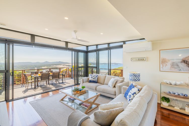Beach View At One Mile, 8/26 One Mile Close – Views, Infinity complex pool & Wi-Fi