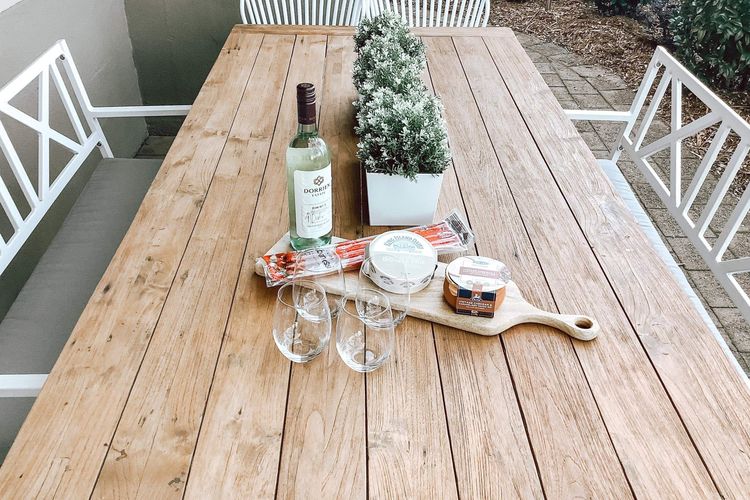 Carindale, 10/19 Dowling Street – Ground floor unit close to pool and tennis court, Wi-Fi, foxtel, linen and bed making supplied