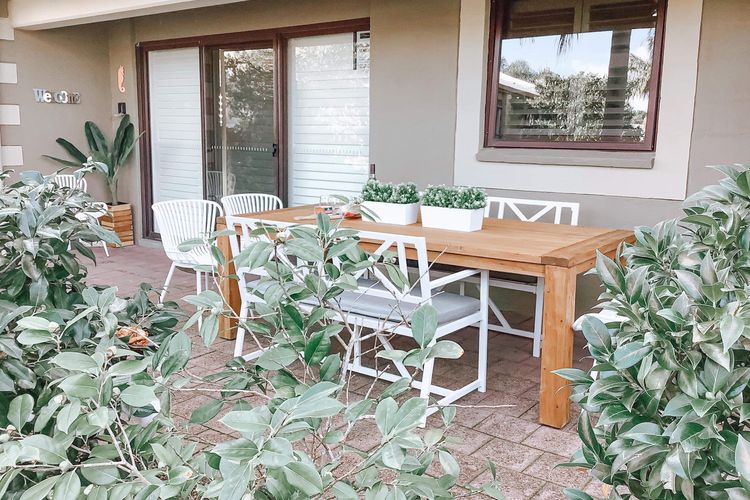 Carindale, 10/19 Dowling Street – Ground floor unit close to pool and tennis court, Wi-Fi, foxtel, linen and bed making supplied