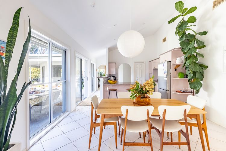 Celeste, 26 Bonito Street – Tranquil, Stylish & Pet friendly