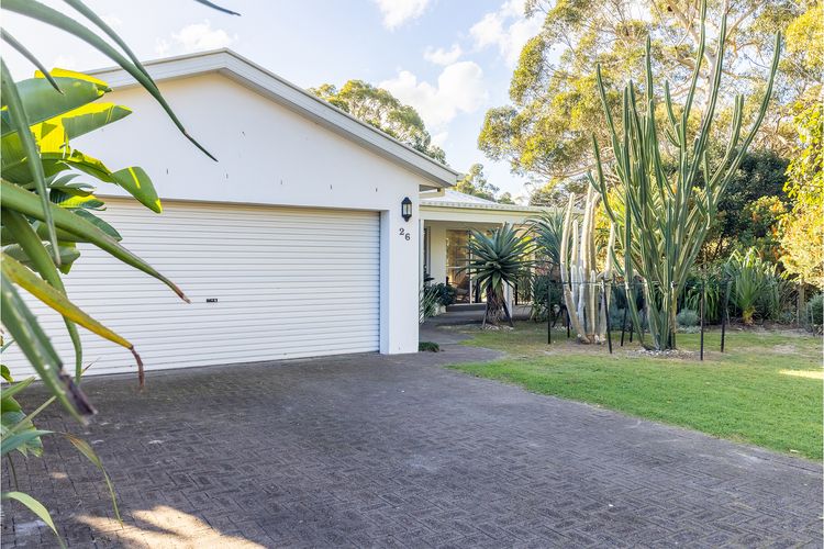 Celeste, 26 Bonito Street – Tranquil, Stylish & Pet friendly