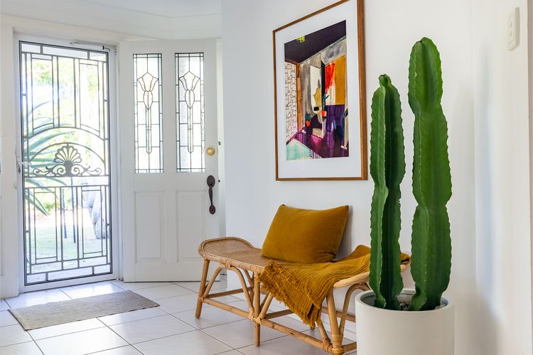 Celeste, 26 Bonito Street – Tranquil, Stylish & Pet friendly