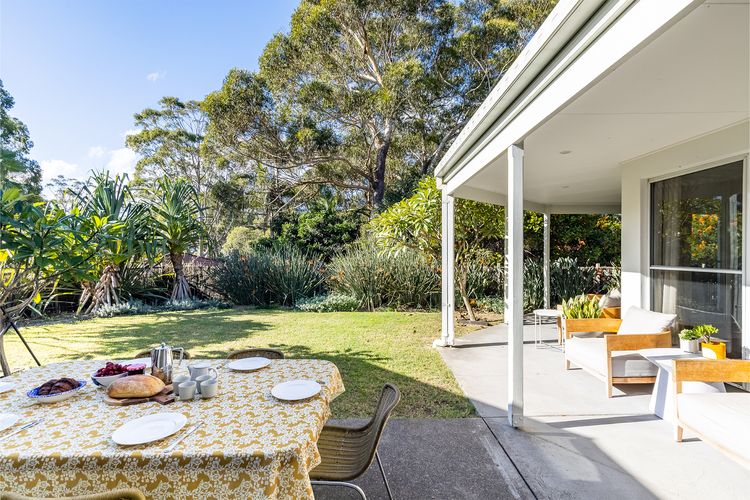 Celeste, 26 Bonito Street – Tranquil, Stylish & Pet friendly