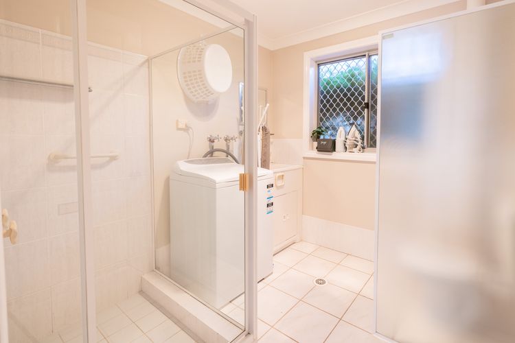 Bushmans, 9/24 Tomaree Street – Spacious townhouse with air conditioning and close to Nelson Bay Town Centre