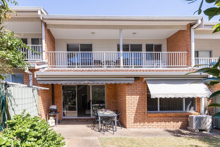 Bushmans, 9/24 Tomaree Street – Spacious townhouse with air conditioning and close to Nelson Bay Town Centre