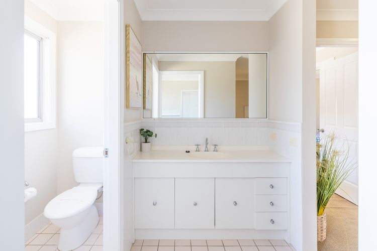 Bushmans, 9/24 Tomaree Street – Spacious townhouse with air conditioning and close to Nelson Bay Town Centre