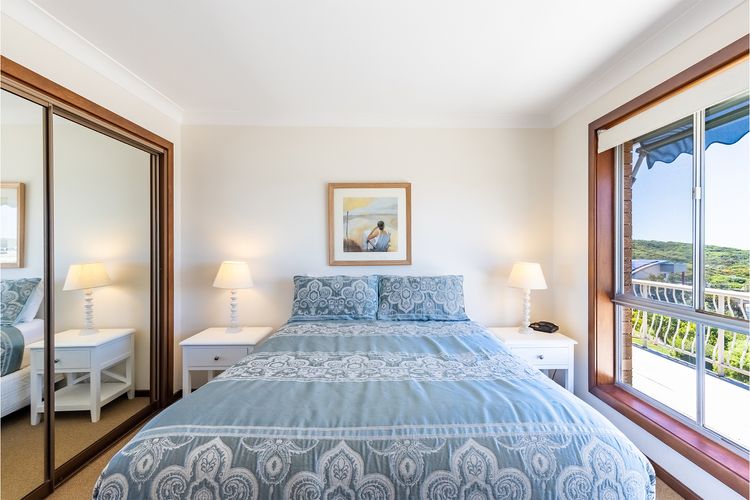10 Garuwa Street – Fabulous Fingal Bay water views