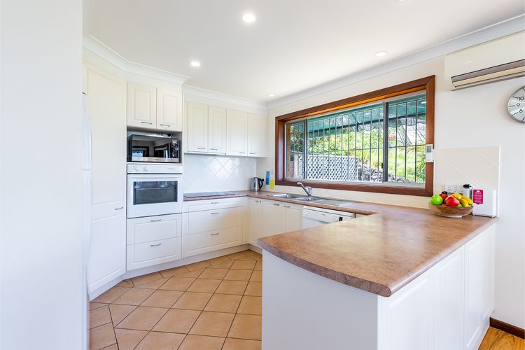 10 Garuwa Street – Fabulous Fingal Bay water views