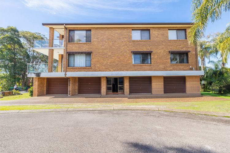 Columbia Views, 2/9 Columbia Close – Aircon, WIFI, Netflix, Views & Boat Parking