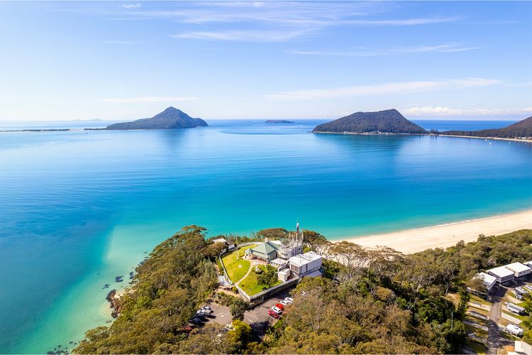 location photo - shoal bay beach