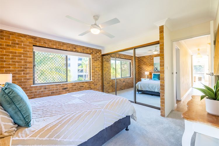 Columbia Views, 2/9 Columbia Close – Aircon, WIFI, Netflix, Views & Boat Parking