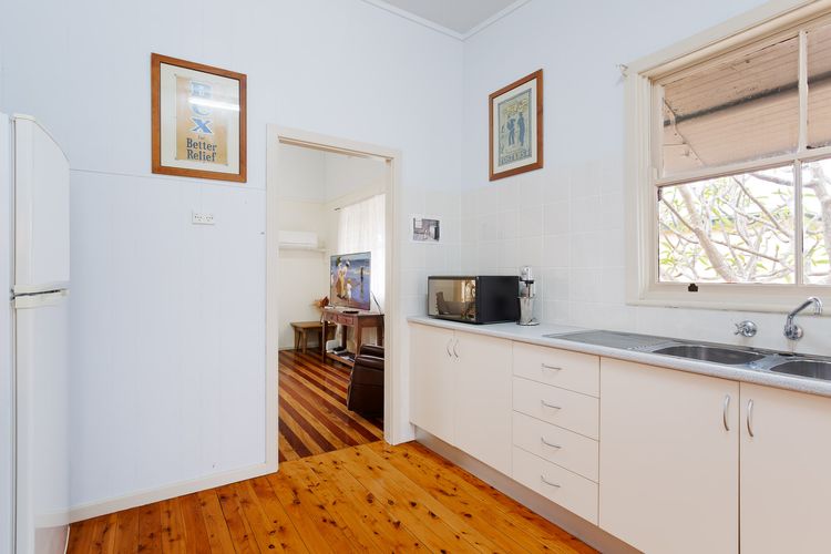 Daves Place, 27 Rigney St – Holiday house with WIFI, Dog Friendly, Aircon & Boat Parking