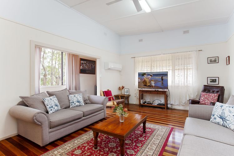 Daves Place, 27 Rigney St – Holiday house with WIFI, Dog Friendly, Aircon & Boat Parking
