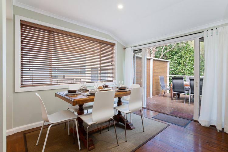 Dutchies Haven, 11 Christmas Bush Ave – Pet friendly, large enclosed yard, air con and Wi-Fi