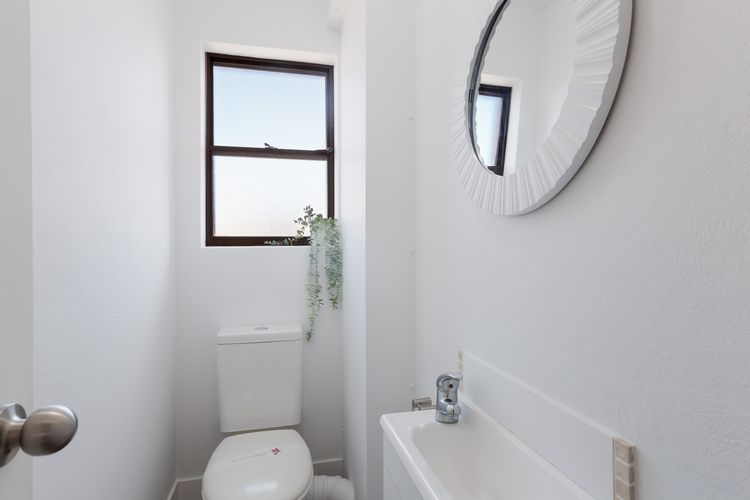 Intrepid, 10/3 Intrepid Close – fantastic waterfront unit with WIFI