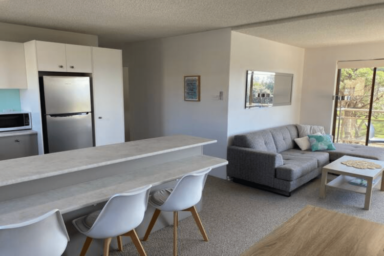 Intrepid, 10/3 Intrepid Close – fantastic waterfront unit with WIFI
