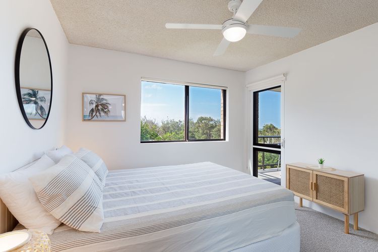 Intrepid, 10/3 Intrepid Close – fantastic waterfront unit with WIFI
