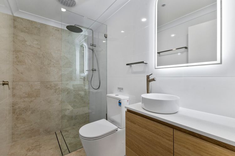 Dutchies Vista, 1/45 Christmas Bush Ave – Ground floor duplex with stunning water views and close to the beach