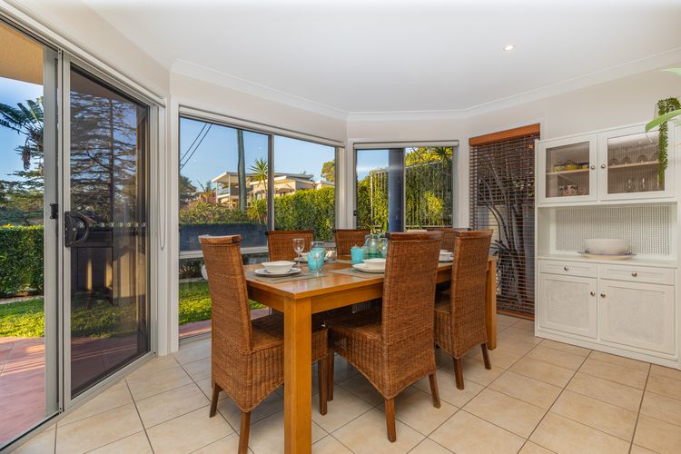 Dutchies Vista, 1/45 Christmas Bush Ave – Ground floor duplex with stunning water views and close to the beach