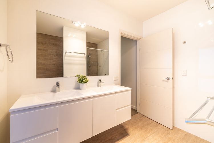 Escape to Thurlow, 5b Thurlow Ave – Ducted air con, WIFI