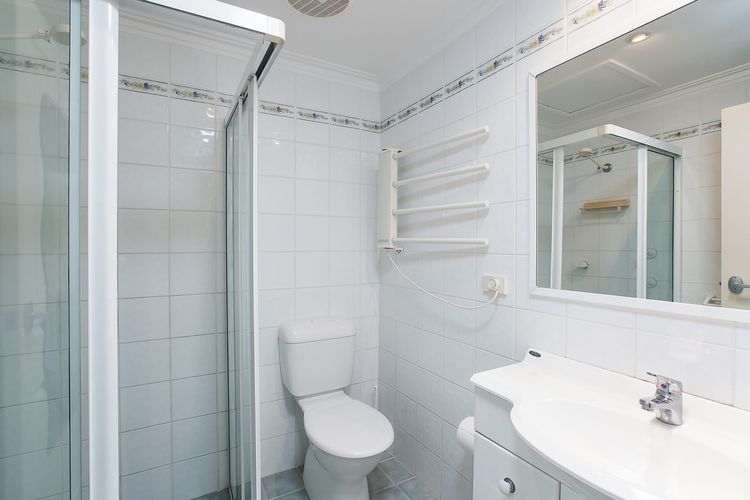 Happy Tails , 55 Pantowora Street – pet friendly, air conditioned