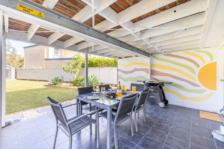 The Jacaranda, 3 Achilles St Pet Friendly, Air Con, Wi-Fi, Boat Parking