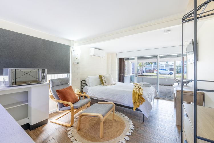 The Jacaranda, 3 Achilles St Pet Friendly, Air Con, Wi-Fi, Boat Parking