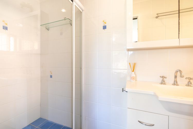 Kallaroo, 3 Kallaroo Street- great house with views, pool, WIFI and aircon